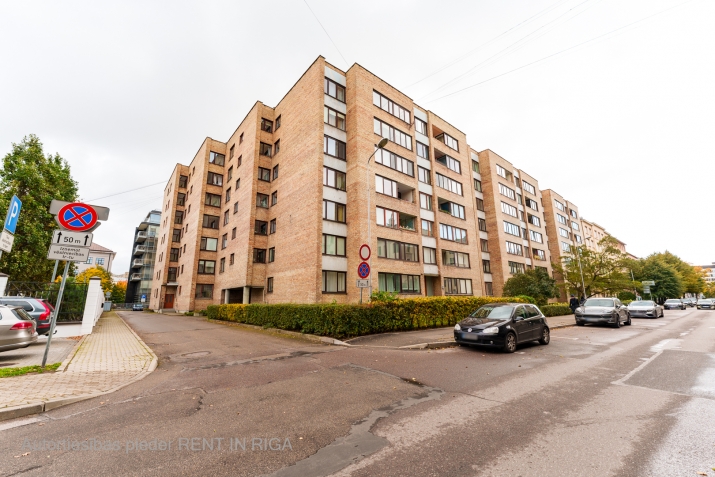 Izīrē dzīvokli, Rūpniecības iela 22, Rīga, Labais krasts, Centrs / 1 500 € 24
