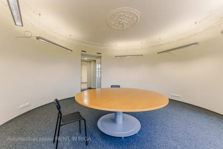 Izīrē biroju, Valdemāra iela 8, Rīga, Labais krasts, Centrs / 1 358 € 2