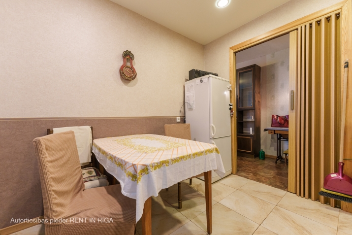 Pārdod dzīvokli, Jukuma Vācieša iela 2c, Rīga, Labais krasts, Pļavnieki / 85 000 € 10