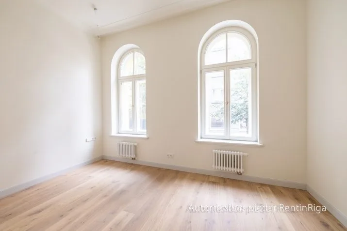 Izīrē dzīvokli, Vilandes iela 11, Rīga, Labais krasts, Centrs / 2 100 € 15