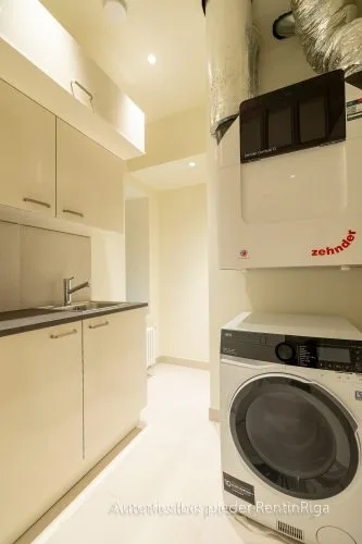 Izīrē dzīvokli, Vilandes iela 11, Rīga, Labais krasts, Centrs / 2 100 € 19