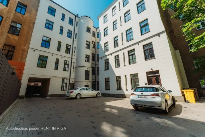 Izīrē dzīvokli, Avotu iela 5, Rīga, Labais krasts, Centrs / 750 € 20