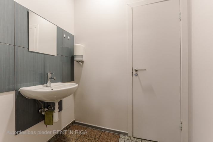 Izīrē biroju, Lāčplēša iela 41, Rīga, Labais krasts, Centrs / 411 € 8