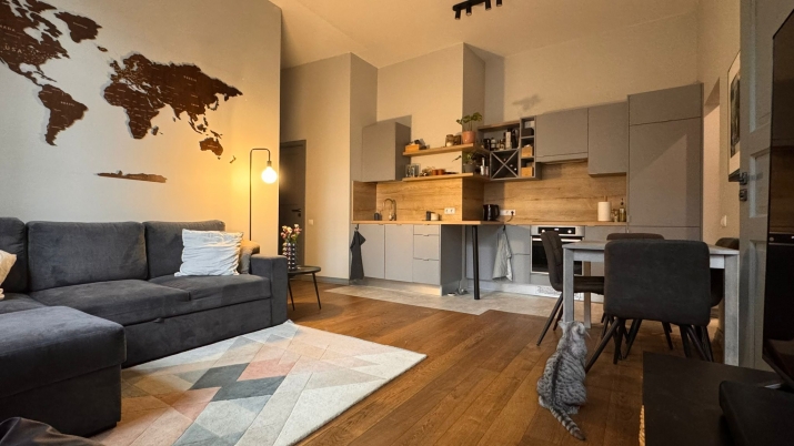 Izīrē dzīvokli, Skolas iela 36A, Rīga, Labais krasts, Centrs / 750 € 1