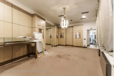 Izīrē tirdzniecības telpas, Vaļņu iela 5, Rīga, Labais krasts, Centrs / 2 000 € 7