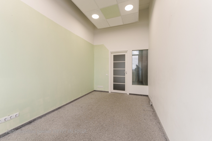 commercial premises For Rent, Lizuma street 1, Rīga, Labais krasts, Jugla / 240 € 1