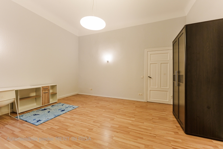 Izīrē dzīvokli, Vīlandes iela 3, Rīga, Labais krasts, Centrs / 450 € 5