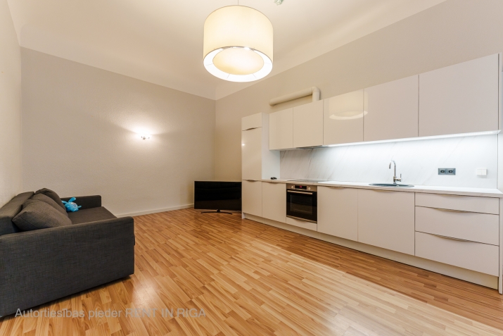 Izīrē dzīvokli, Vīlandes iela 3, Rīga, Labais krasts, Centrs / 450 € 1