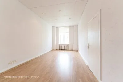 Izīrē biroju, Citadeles iela 2, Rīga, Labais krasts, Centrs / 185 € 1