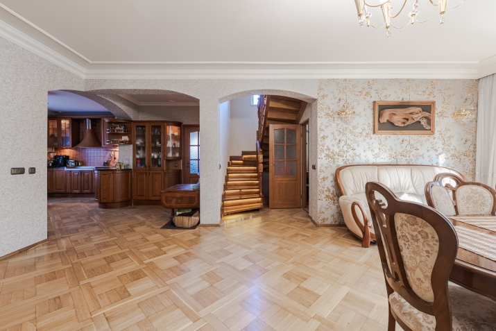 Pārdod māju, Ozolu iela 5, Garkalnes novads, Langstiņi / 440 000 € 8