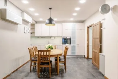 Pārdod dzīvokli, Alauksta iela 9, Rīga, Labais krasts, Centrs / 255 000 € 7