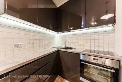 Pārdod dzīvokli, Lenču iela 2, Rīga, Labais krasts, Centrs / 120 000 € 6