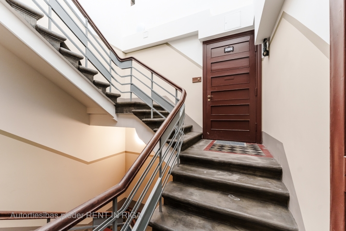 Izīrē dzīvokli, Skolas iela 30, Rīga, Labais krasts, Centrs / 650 € 19