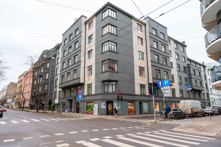 Izīrē dzīvokli, Skolas iela 30, Rīga, Labais krasts, Centrs / 650 € 25