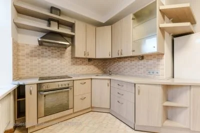 Apartment For Rent, Skolas street 30, Rīga, Labais krasts, Centrs / 650 € 3