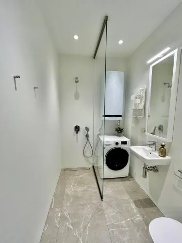 Izīrē dzīvokli, Kalnciema iela 15, Rīga, Kreisais krasts, Āgenskalns / 725 € 11