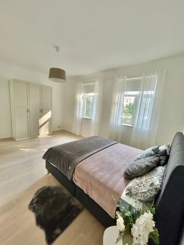 Izīrē dzīvokli, Kalnciema iela 15, Rīga, Kreisais krasts, Āgenskalns / 725 € 8