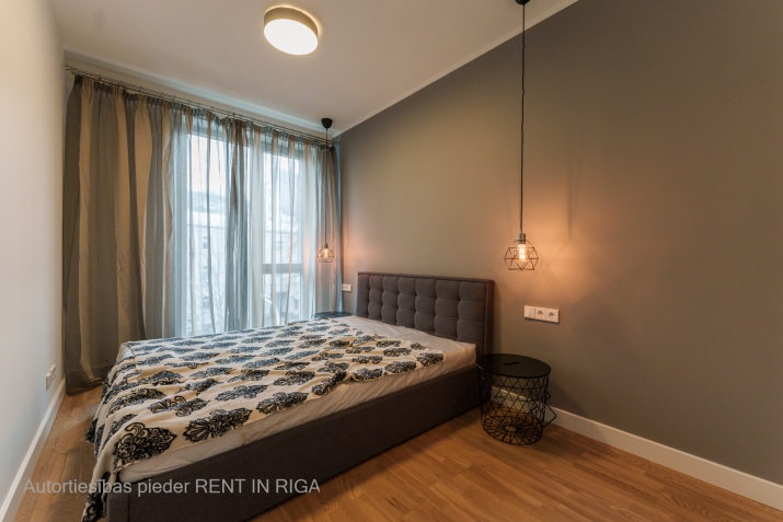 Izīrē dzīvokli, Rūpniecības iela 27, Rīga, Labais krasts, Centrs / 850 € 3
