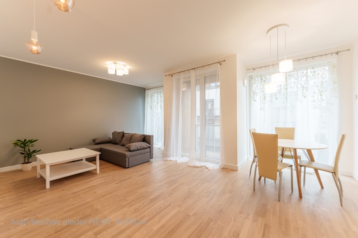 Izīrē dzīvokli, Rūpniecības iela 27, Rīga, Labais krasts, Centrs / 850 € 6