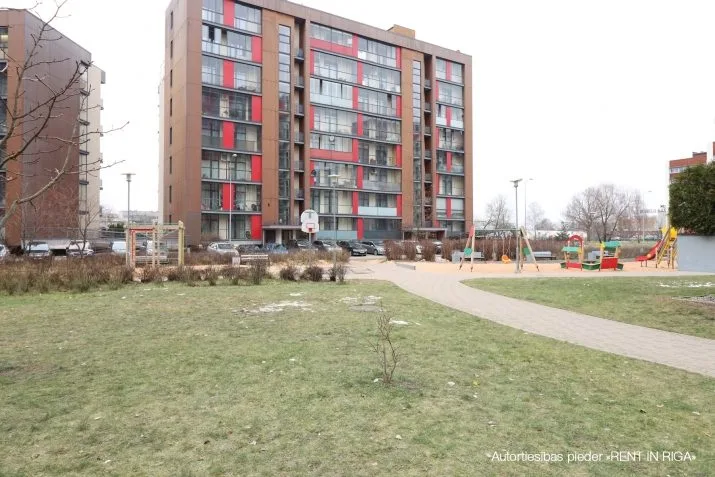 Izīrē dzīvokli, Pūces iela 47, Rīga, Labais krasts, Purvciems / 800 € 16