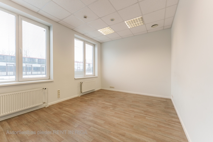 Izīrē biroju, Cēsu iela 31, Rīga, Labais krasts, Centrs / 2 576 € 18