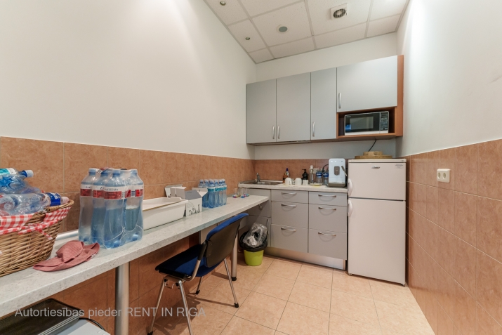 Izīrē biroju, Cēsu iela 31, Rīga, Labais krasts, Centrs / 2 576 € 17