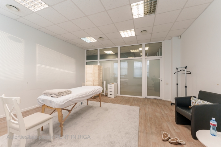 Izīrē biroju, Cēsu iela 31, Rīga, Labais krasts, Centrs / 2 576 € 13