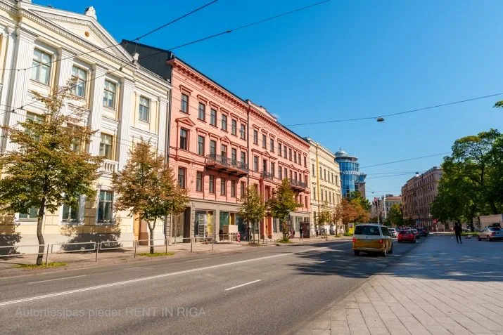 Pārdod dzīvokli, Krišjāņa Valdemāra iela 17a, Rīga, Labais krasts, Centrs / 270 000 € 1