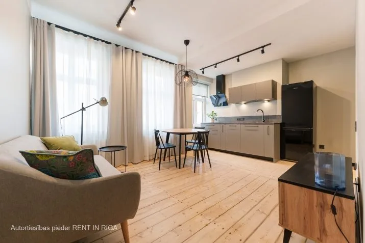 Pārdod dzīvokli, Avotu iela 46 a, Rīga, Labais krasts, Centrs / 106 907 € 1