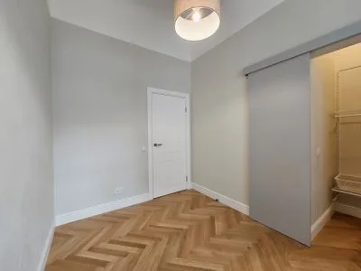 Izīrē dzīvokli, Kr.Valdemāra iela 27/29, Rīga, Labais krasts, Centrs / 1 050 € 6