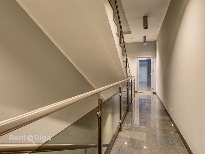 Izīrē biroju, Mūkusalas iela 41, Rīga, Kreisais krasts, Āgenskalns / 3 983 € 42