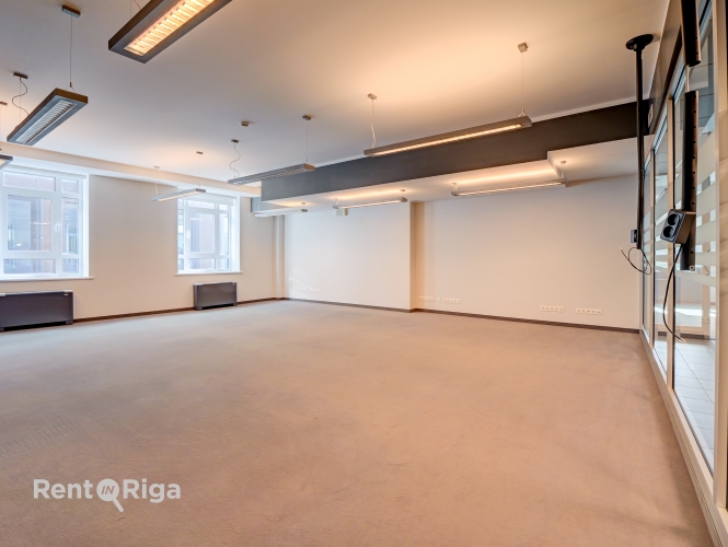 Izīrē biroju, Mūkusalas iela 41, Rīga, Kreisais krasts, Āgenskalns / 3 983 € 17