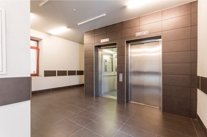 Izīrē dzīvokli, Raiņa bulvāris iela 2, Rīga, Labais krasts, Centrs / 750 € 18