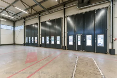 Pārdod noliktavu, Rasas 2, Ozolnieku novads, Ozolnieku pagasts / 1 650 000 € 6