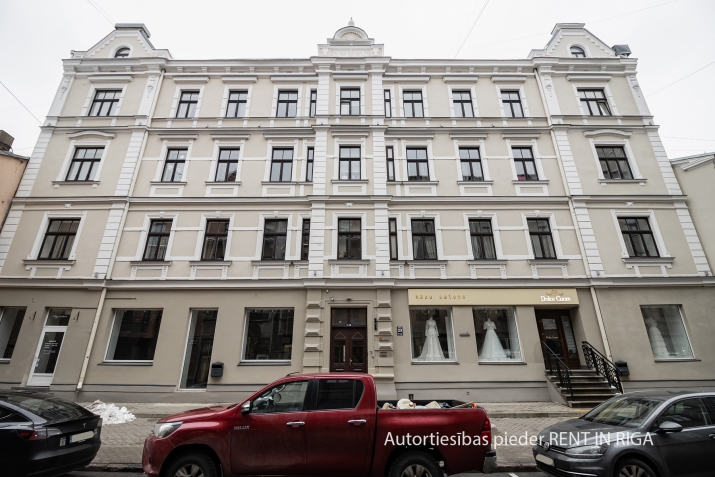 Izīrē dzīvokli, Avotu iela 23, Rīga, Labais krasts, Centrs / 400 € 13