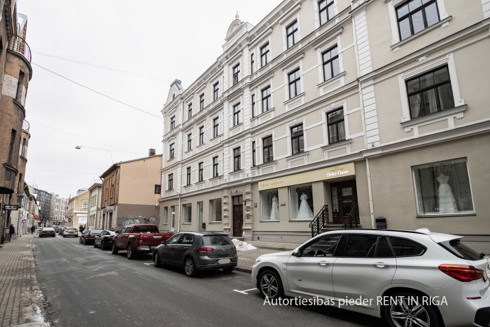 Izīrē dzīvokli, Avotu iela 23, Rīga, Labais krasts, Centrs / 400 € 14