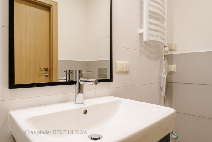 Pārdod dzīvokli, Vēja iela 33, Rīga, Kreisais krasts, Torņkalns / 126 420 € 9