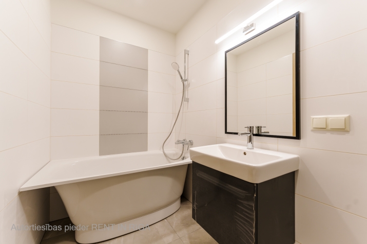 Pārdod dzīvokli, Vēja iela 33, Rīga, Kreisais krasts, Torņkalns / 126 420 € 8