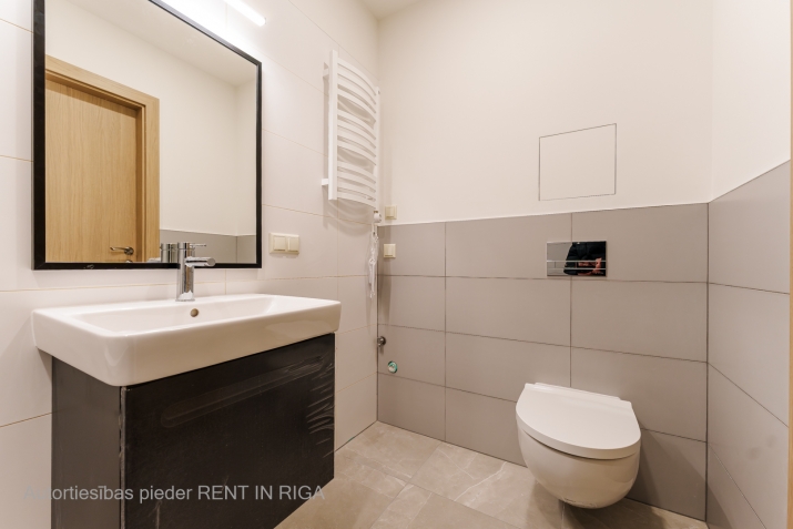 Pārdod dzīvokli, Vēja iela 33, Rīga, Kreisais krasts, Torņkalns / 126 420 € 10