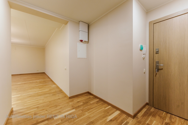 Pārdod dzīvokli, Vēja iela 33, Rīga, Kreisais krasts, Torņkalns / 126 420 € 14