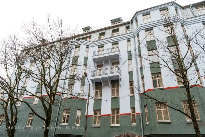 Izīrē dzīvokli, Valdemāra iela 61, Rīga, Labais krasts, Centrs / 550 € 18