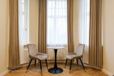 Izīrē dzīvokli, Valdemāra iela 61, Rīga, Labais krasts, Centrs / 550 € 3