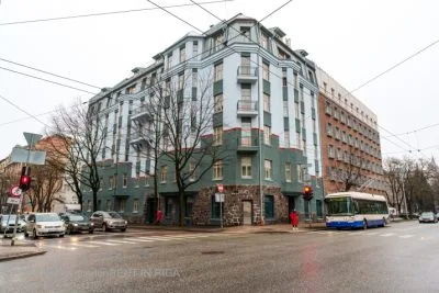 Izīrē dzīvokli, Valdemāra iela 61, Rīga, Labais krasts, Centrs / 550 € 19