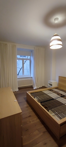 Izīrē dzīvokli, Strēlnieku iela 13, Rīga, Labais krasts, Centrs / 800 € 10