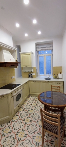 Izīrē dzīvokli, Strēlnieku iela 13, Rīga, Labais krasts, Centrs / 800 € 11