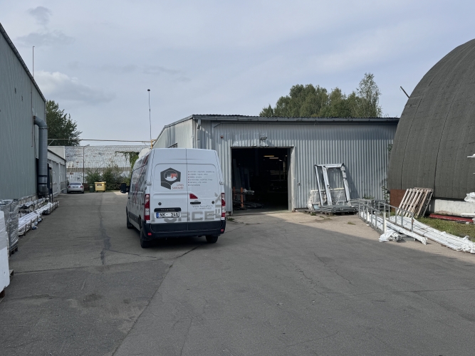Bitēnu iela 1 2