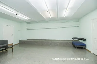 Izīrē noliktavu, Valērijas Seiles iela 12, Rīga, Labais krasts, Maskavas forštate / 450 € 3