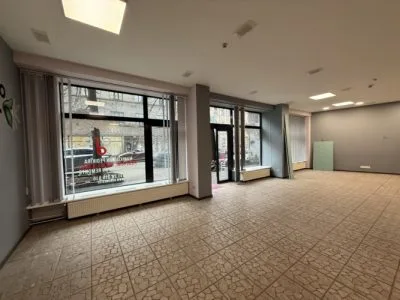 Izīrē tirdzniecības telpas, Avotu iela 10, Rīga, Labais krasts, Centrs / 800 € 3