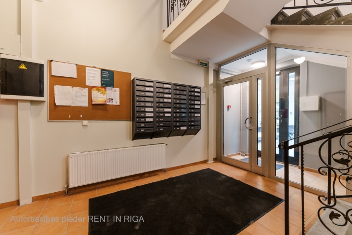 Pārdod dzīvokli, Upīša iela 20a, Rīga, Labais krasts, Centrs / 84 000 € 8