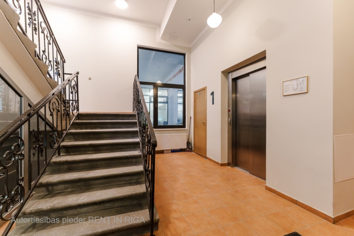 Pārdod dzīvokli, Upīša iela 20a, Rīga, Labais krasts, Centrs / 84 000 € 9